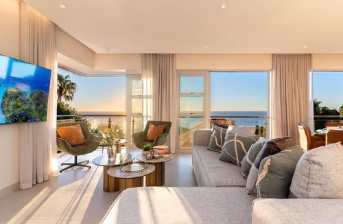 Clifton House | Lisburn on Clifton Villa - Ocean Views Sleeps 15