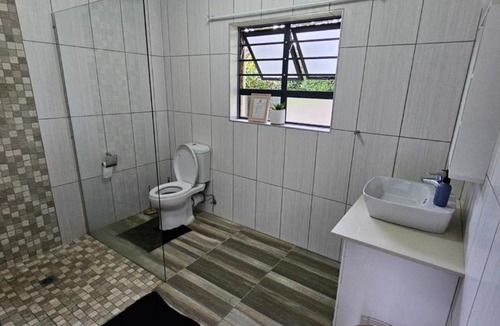 Hilton Apartment | Little Oasis