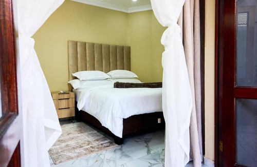 Greater Johannesburg Metropolitan Area House | Long Island Guest House & Conference