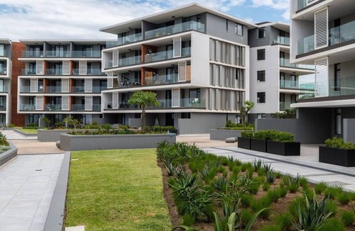 Hillhead Apartment | Lux Holiday Apartment Sibaya W207