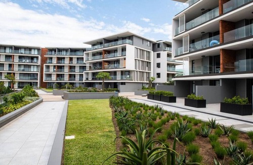 Hillhead Apartment | Lux Holiday Apartment Sibaya W207