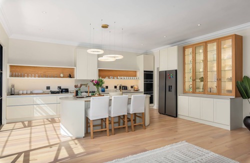 Constantia Villa | Luxe Constantia Manor | Bespoke Private Retreat