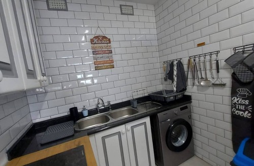 Ramsgate Beach Apartment | Luxurious 3-Bedroom Apartment with Sea Views in Ramsgate