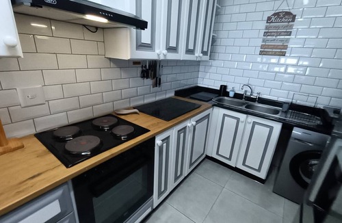 Ramsgate Beach Apartment | Luxurious 3-Bedroom Apartment with Sea Views in Ramsgate