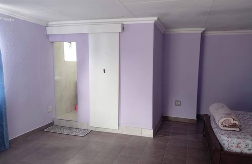 Alberton House | Luxurious Lodge Retreat in Ekurhuleni Johannesburg with Full Accessibility