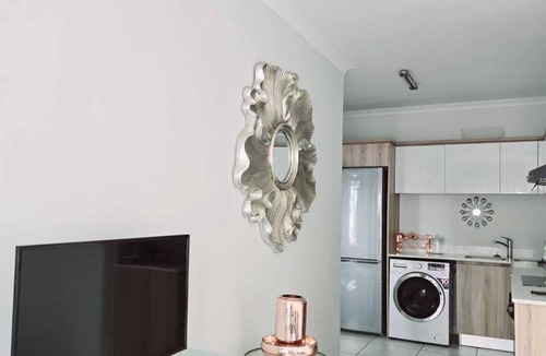 The Willows Apartment | Luxury 1BR at Blyde Lagoon, Pretoria East, WiFi, Security & Self Check In