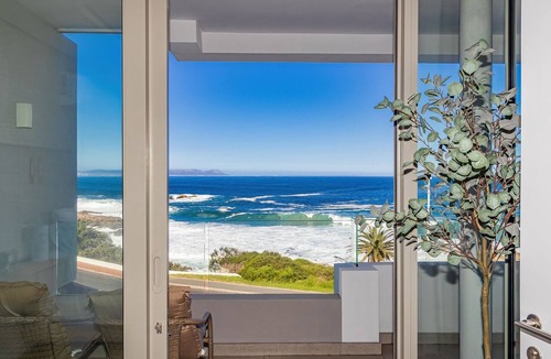 Westcliff Condo | Luxury 2-bed NEW OCEAN FRONT Villa on Cliff Path Whale Watch with Pool and AC