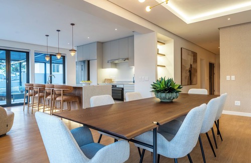 Bo'Kaap Apartment | Luxury 3 Bedroom Penthouse with Table Mountain Views