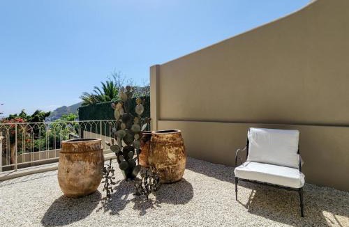 Fresnaye Villa | Luxury 8-Suite Villa with Heated Pools, Ocean & Mountain Views