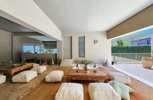 Fresnaye Villa | Luxury 8-Suite Villa with Heated Pools, Ocean & Mountain Views