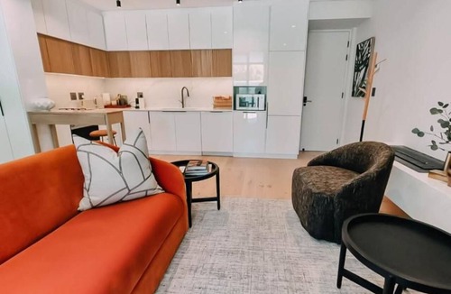Stellenbosch Central Apartment | Luxury One-Bedroom with Balcony -Unit 9