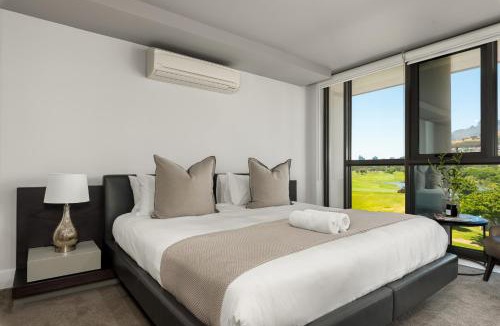 Mouille Point Apartment | Luxury Retreat with Scenic Balcony