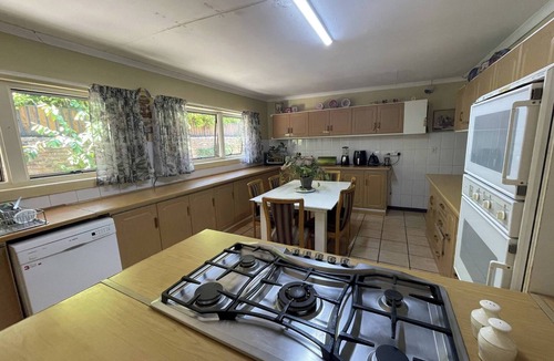 Silverton House | Luxury Stay in Pretoria! Fast Wi-Fi and Free Parking