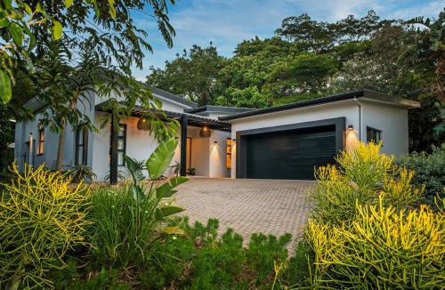 Pennington Villa | Luxury Villa Albizia, Eden Rock Estate, Pennington