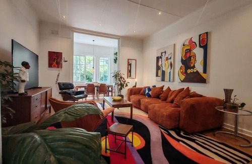 Sea Point Apartment | Lyron - Large, central and secure 3 bed with ACs and workspace