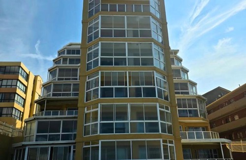 Margate Beach Apartment | Mahe Getaway