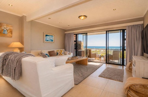 Pearly Beach House | Main Beach Ocean View - Pearly Beach House