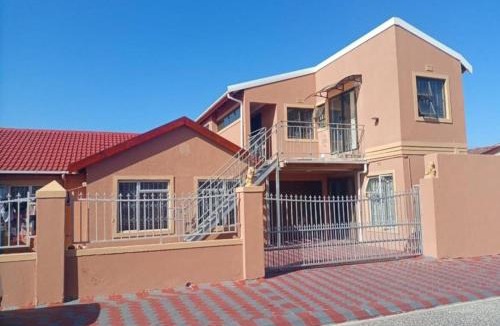 Khayelitsha Apartment | Malithabo