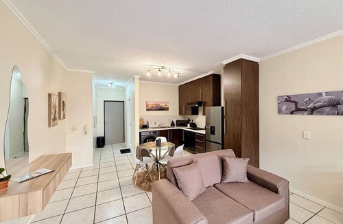 Lone Hill Apartment | Marvelous 1-bedroom apartment in Sandton perfect for your stay