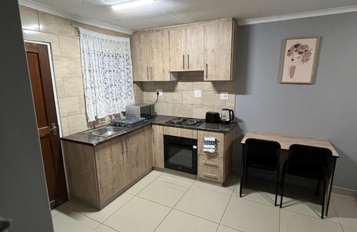 Lulwane House | Mashobs Villa & Suites