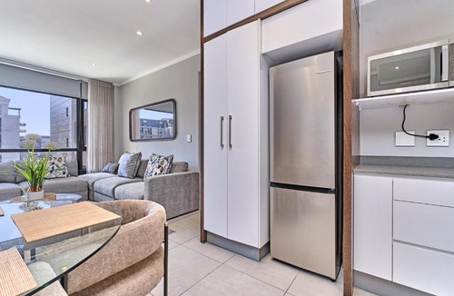 Greater Johannesburg Metropolitan Area Apartment | Masingita Towers Hotel, Luxury Skyline Views