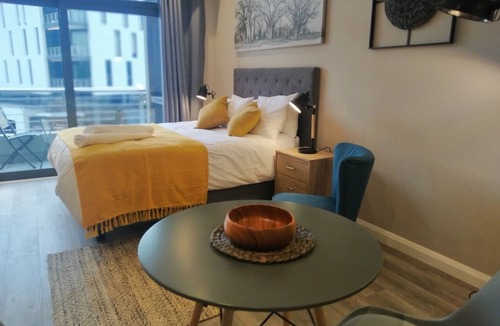 Menlyn Apartment | Menlyn Apartment - Studio
