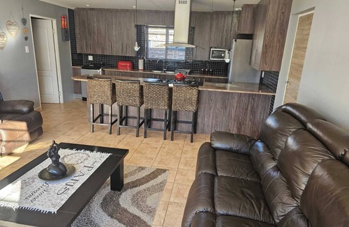 George Apartment | Menza Self-Catering apartment in George,Garden Route - South Africa.
