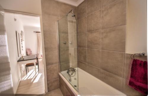 Simon's Town House | Mermaid Rock Cottage