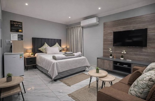 Louis Trichardt House | Miaz Palace Private Residence