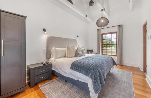 Robertson House | Millstream manor guest house