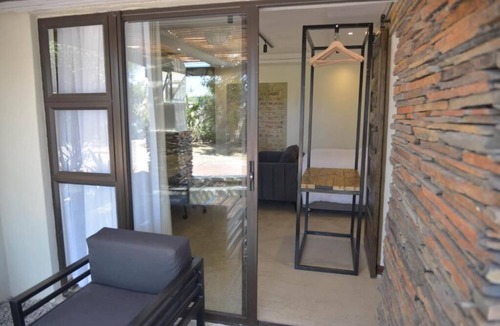 Milnerton Bed & Breakfast | Misasa on Orchard - Quarto Duplo Deluxe com Varanda 2