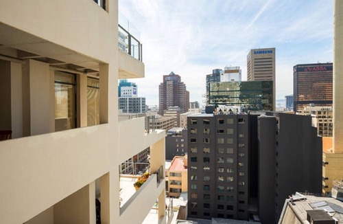 Bo'Kaap Apartment | Modern 1 bedroom self catering apartment in the heart of Cape Town