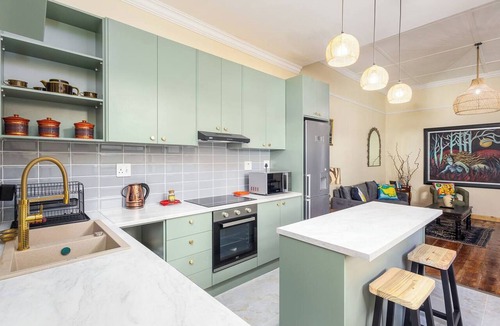 Observatory House | Modern 3-Bed Home with a Braai by Ctha
