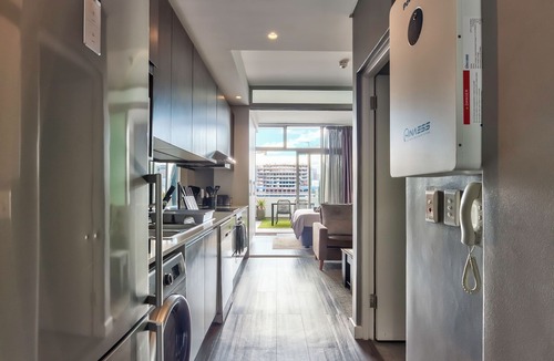 Bo'Kaap Apartment | Modern Luxury Studio with Breathtaking City Views