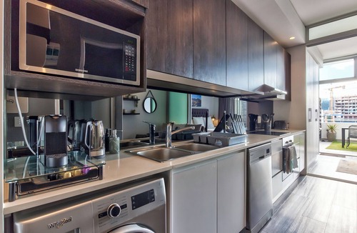 Bo'Kaap Apartment | Modern Luxury Studio with Breathtaking City Views