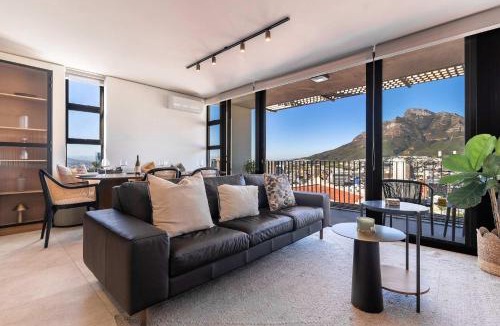 Schotsche Kloof Apartment | Modern Penthouse, Stunning Views, Bo-Kaap - Aerie Penthouse