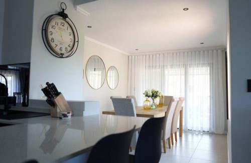 Greater Johannesburg Metropolitan Area Apartment | Modern Penthouse