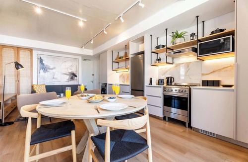 Three Anchor Bay Apartment | Modern, Sea Views, Pool, Sea Point - Eleve 602 Apt