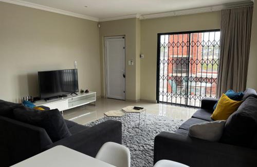 Beacon Bay Apartment | Modern Tranquil Stay