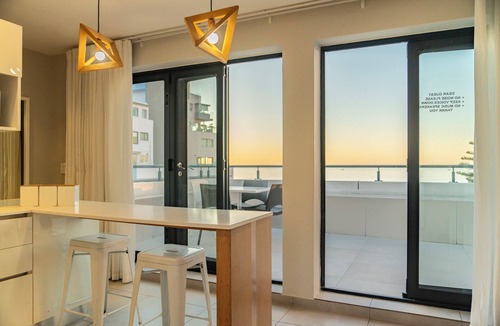 Sea Point Hotel | Mojo Hotel