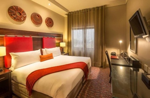 O.R. Tambo Hotel | Mondior Emperors Palace