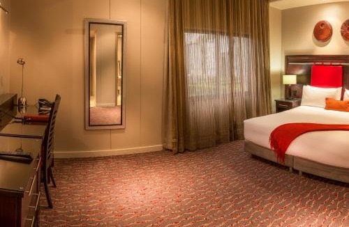 O.R. Tambo Hotel | Mondior Emperors Palace