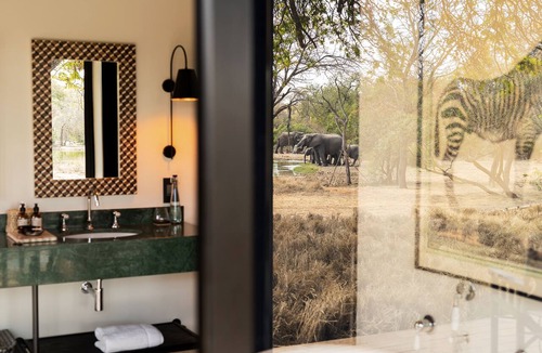 Thorny Bush Game Reserve Cabin | Monwana