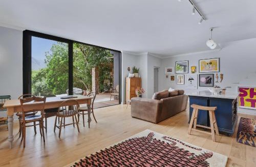 Cape Town Villa | My Moms Place