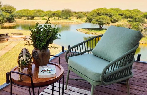 Steenbokpan Cabin | Naka Luxury Safari Lodge