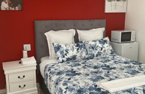 Cape Town House | New Dawn Lodge