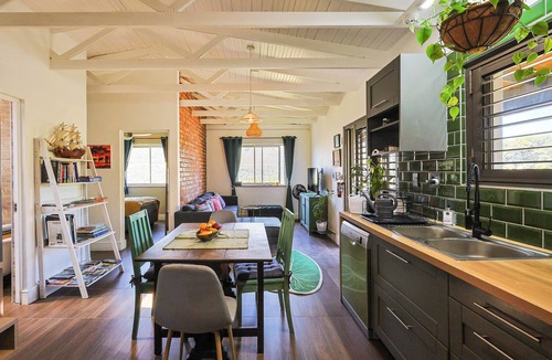 Hout Bay Apartment | New Mountain Retreat with Scenic Views