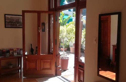 Newlands House | Newlands Guest House