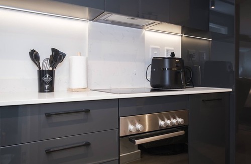 Claremont Apartment | Newlands Peak 712, The Perfect Stop