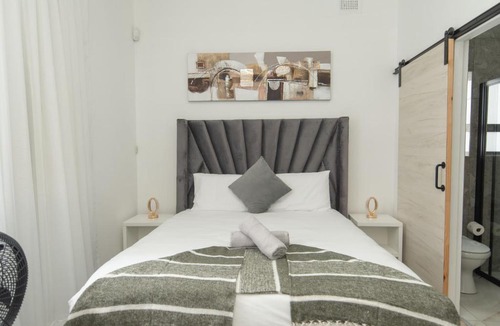 Summerstrand House | Nine on Second